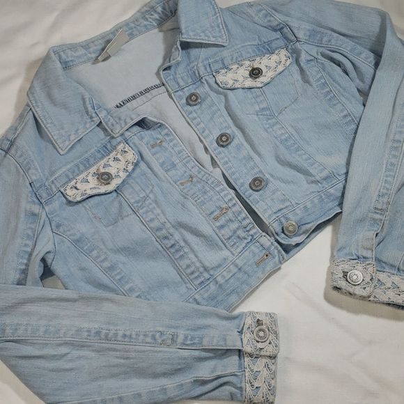 dressbarn Jackets & Blazers - Dressbarn Women's Small Long Sleeve Blue Cropped Jean Jacket With Lace